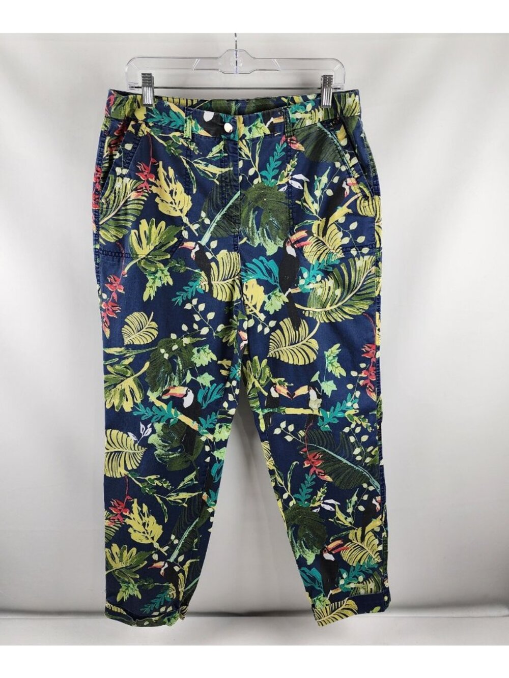 Chicos Womens Pants 12  Multi Eat + Toucan Print Ankle Pant (32x27)